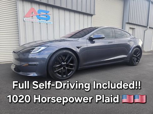 Used 2022 Tesla Model S Plaid image 1