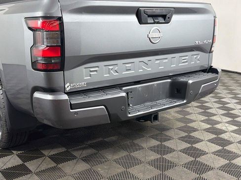 Used 2025 Nissan Frontier SL AWD/4WD image 41