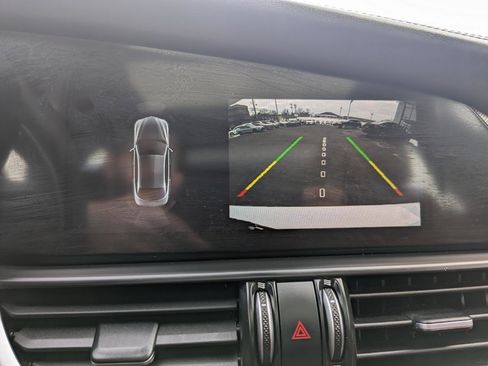 Used 2022 Alfa Romeo Giulia Veloce image 22