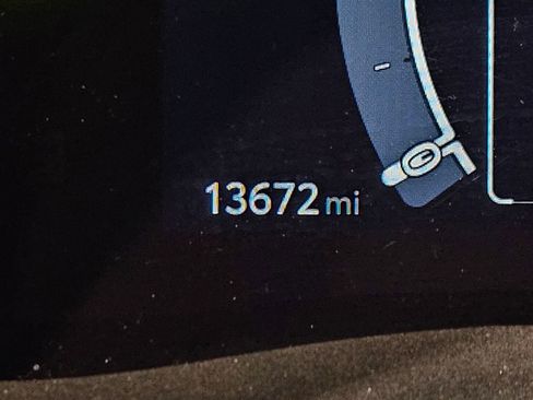 Used 2025 Toyota Camry LE image 29