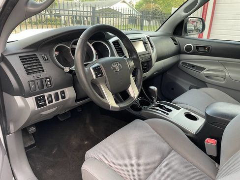 Used 2012 Toyota Tacoma 4x4 Double Cab w/ TRD Sport Pkg image 10