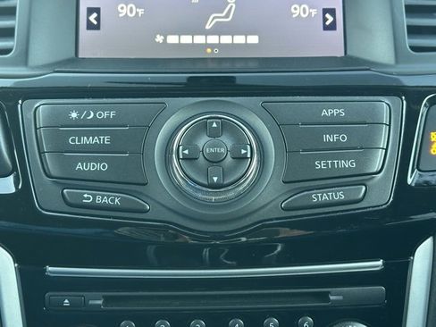 Used 2020 Nissan Pathfinder S image 35