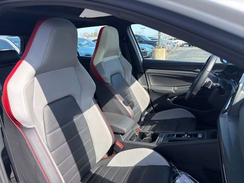 Used 2022 Volkswagen GTI SE image 36