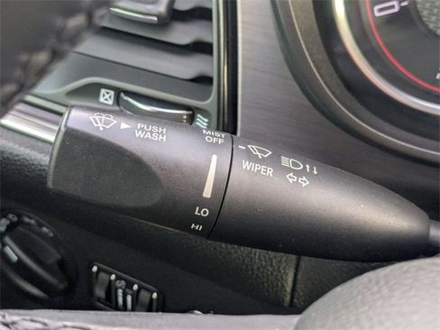 Used 2016 Dodge Challenger SXT image 22