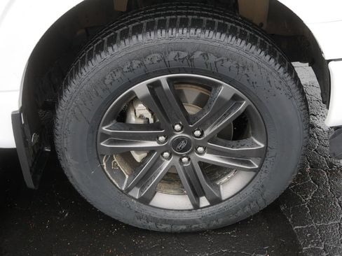 Used 2022 Ford F150 Lariat AWD/4WD image 8