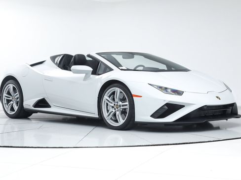 Used 2023 Lamborghini Huracan EVO image 9