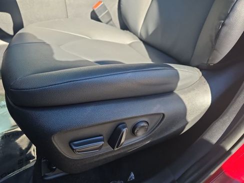 Used 2024 Toyota Grand Highlander XLE image 45