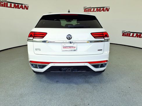 Used 2020 Volkswagen Atlas Cross Sport SE w/ Panoramic Sunroof Package image 5