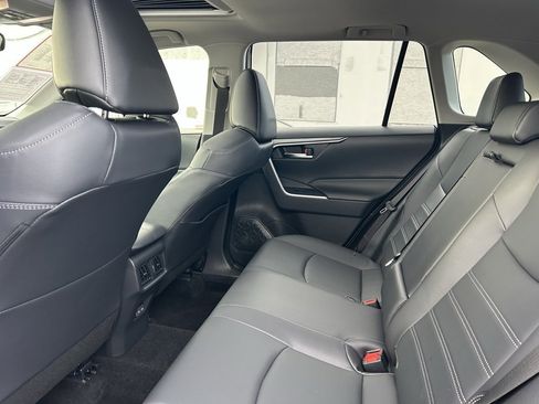Certified 2025 Toyota RAV4 XLE Premium image 12