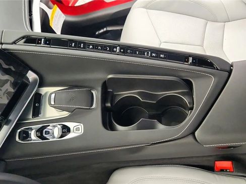 Used 2025 Chevrolet Corvette Stingray Coupe w/ 1LT image 19