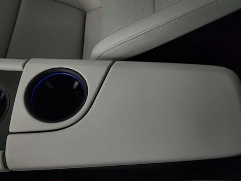 Used 2023 Porsche Taycan w/ Premium Package RWD image 88