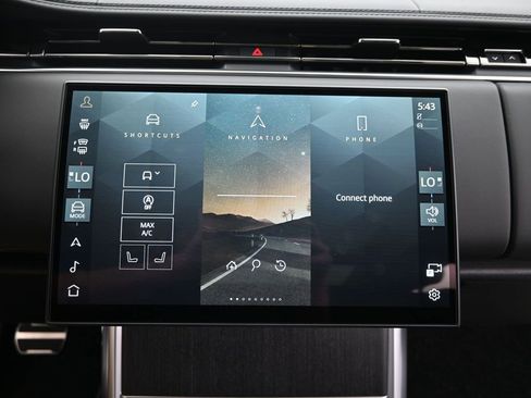 New 2025 Land Rover Range Rover Long Wheelbase SE image 29