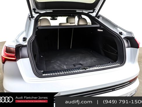 Used 2023 Audi e-tron Prestige w/ Prestige Package image 23