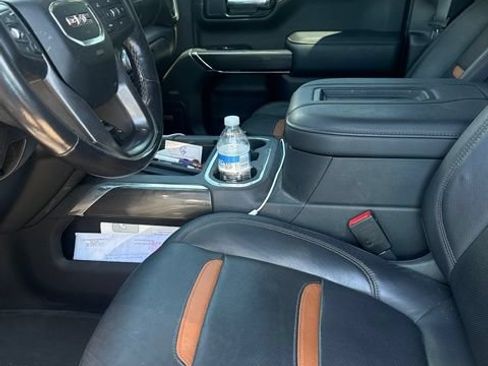Used 2021 GMC Sierra 1500 AT4 w/ AT4 Preferred Package AWD/4WD image 5