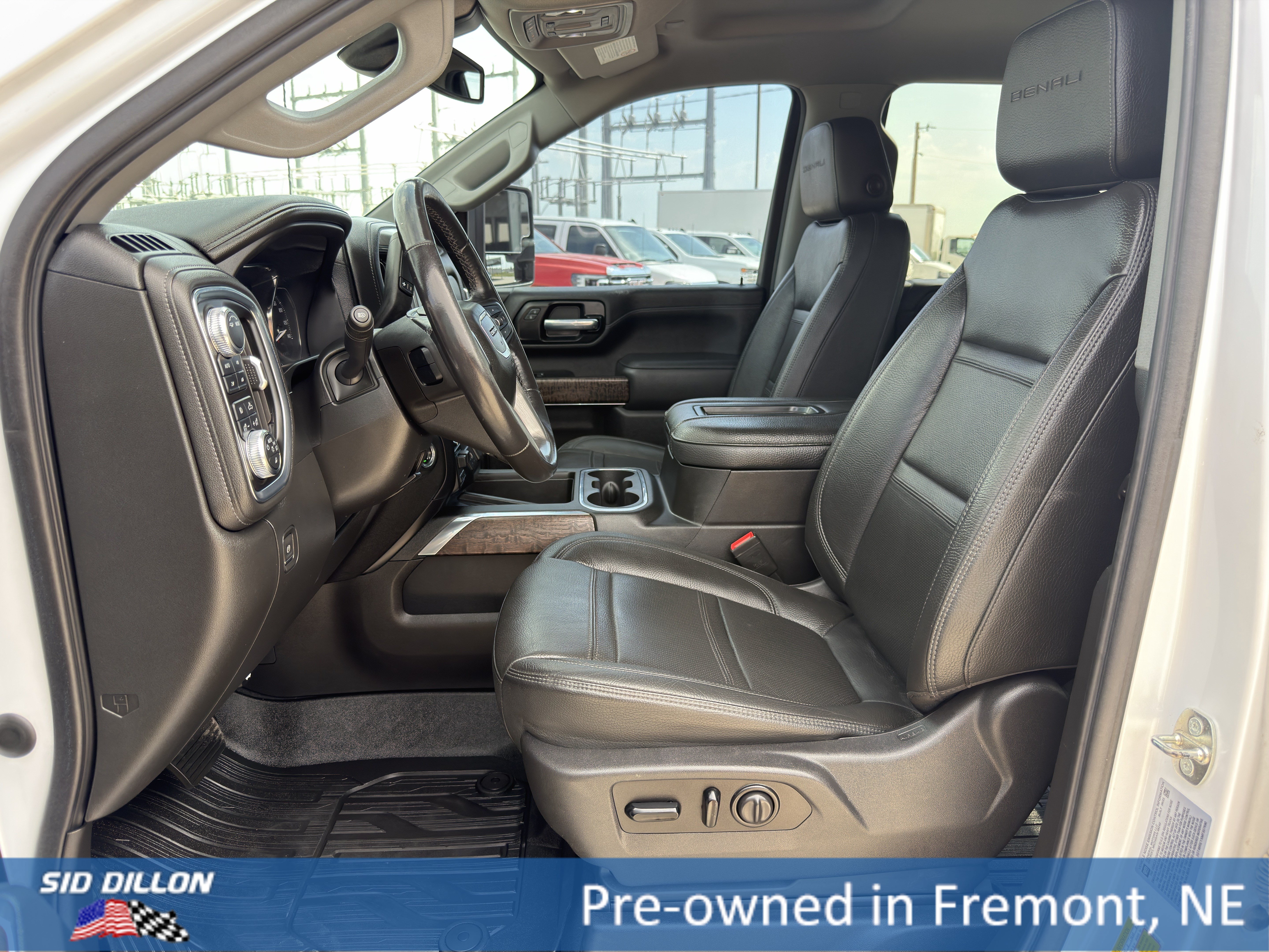 Used 2021 GMC Sierra 2500 Denali AWD/4WD image 17