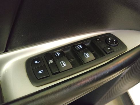 Used 2019 Dodge Journey SE w/ Blacktop Package FWD image 27