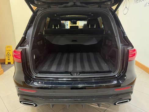 Certified 2024 Mercedes-Benz GLB 250 image 25