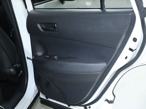 Certified 2023 Toyota Corolla Cross LE AWD/4WD image 29