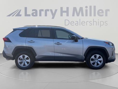 Used 2020 Toyota RAV4 LE w/ All Weather Liner Package AWD/4WD image 6