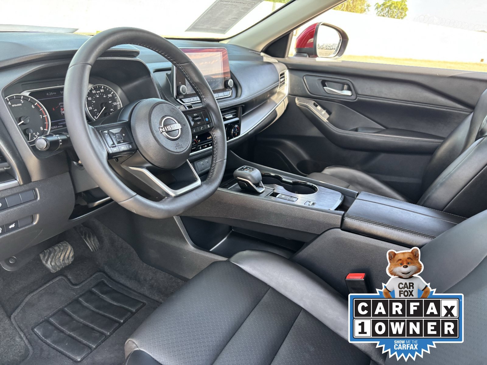 Used 2024 Nissan Rogue SV w/ SV Premium Package FWD image 20