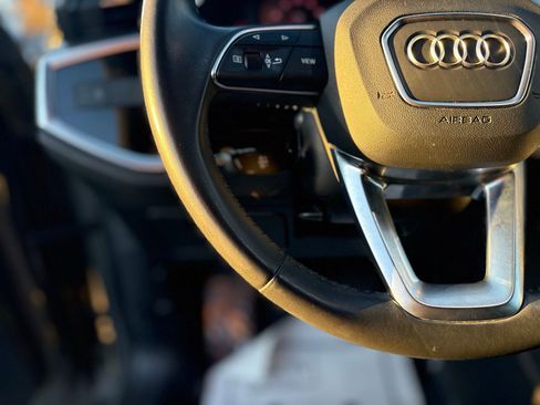 Used 2020 Audi Q3 2.0T Premium image 19