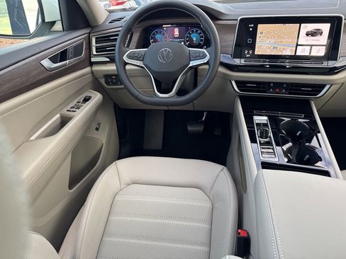 New 2026 Volkswagen Atlas SEL AWD/4WD image 16