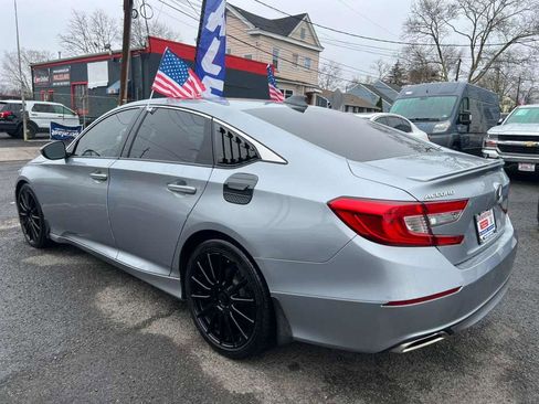 Used 2018 Honda Accord Sport image 7