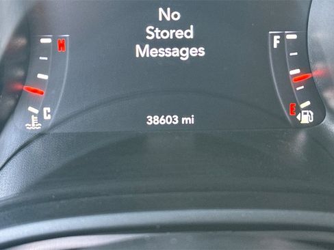 Used 2022 Dodge Challenger R/T w/ Plus Package image 26