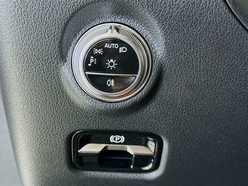 New 2026 Mercedes-Benz C 300 Sedan image 10