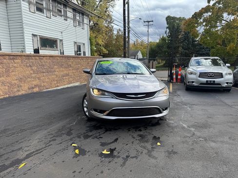 Used 2015 Chrysler 200 C FWD image 5