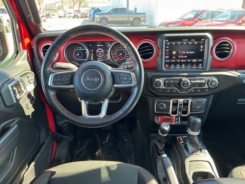 Used 2022 Jeep Wrangler Unlimited Rubicon w/ Cold Weather Group image 25