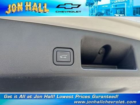 New 2025 Chevrolet Equinox EV RS image 13