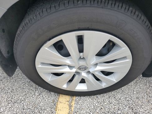 Used 2024 Nissan Sentra S image 5