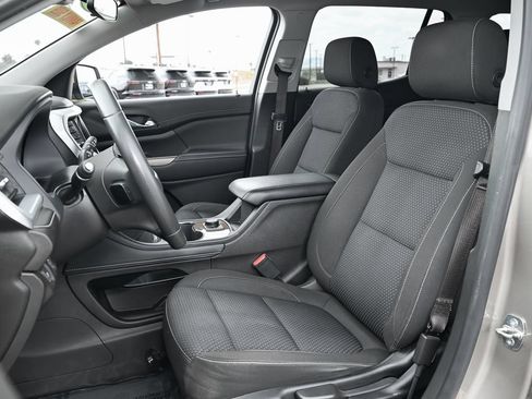 Used 2022 GMC Acadia SLE FWD image 19
