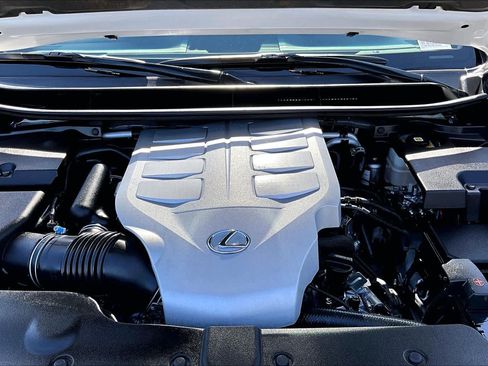 Used 2021 Lexus GX 460 Premium w/ Accessory Package AWD/4WD image 30