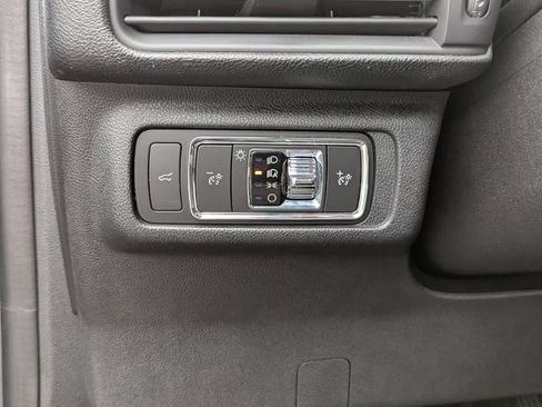 Used 2022 Lincoln Corsair Reserve w/ Elements Package image 18