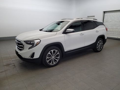 Used 2020 GMC Terrain SLT w/ Preferred Package AWD/4WD image 2