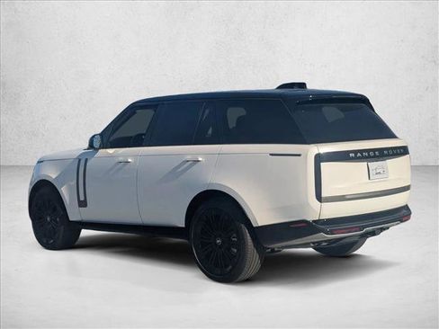 New 2025 Land Rover Range Rover SE image 9