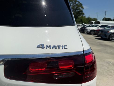Certified 2025 Mercedes-Benz GLS 450 4MATIC image 22