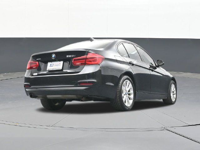 Used 2018 BMW 320i xDrive Sedan AWD/4WD image 46