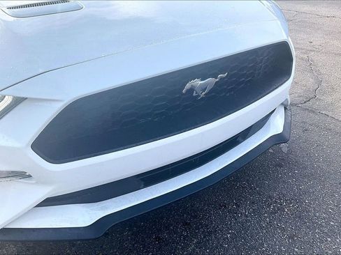 Used 2022 Ford Mustang Premium image 5
