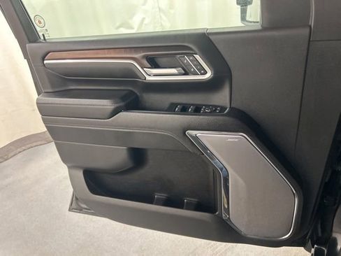 Used 2024 GMC Sierra 2500 Denali w/ Technology Package image 28