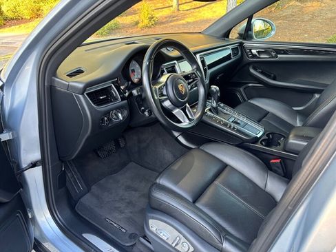 Used 2016 Porsche Macan S image 9