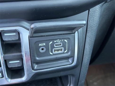 Used 2021 Jeep Wrangler Unlimited Sport image 27
