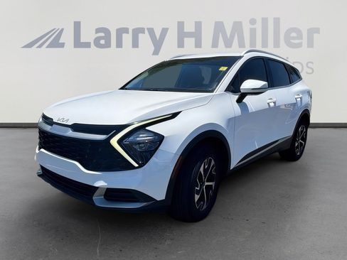 Used 2023 Kia Sportage EX AWD/4WD image 2