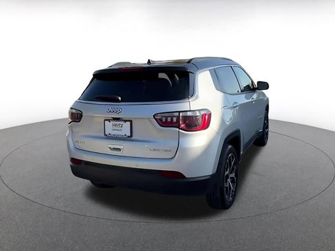 Used 2025 Jeep Compass Limited AWD/4WD image 15
