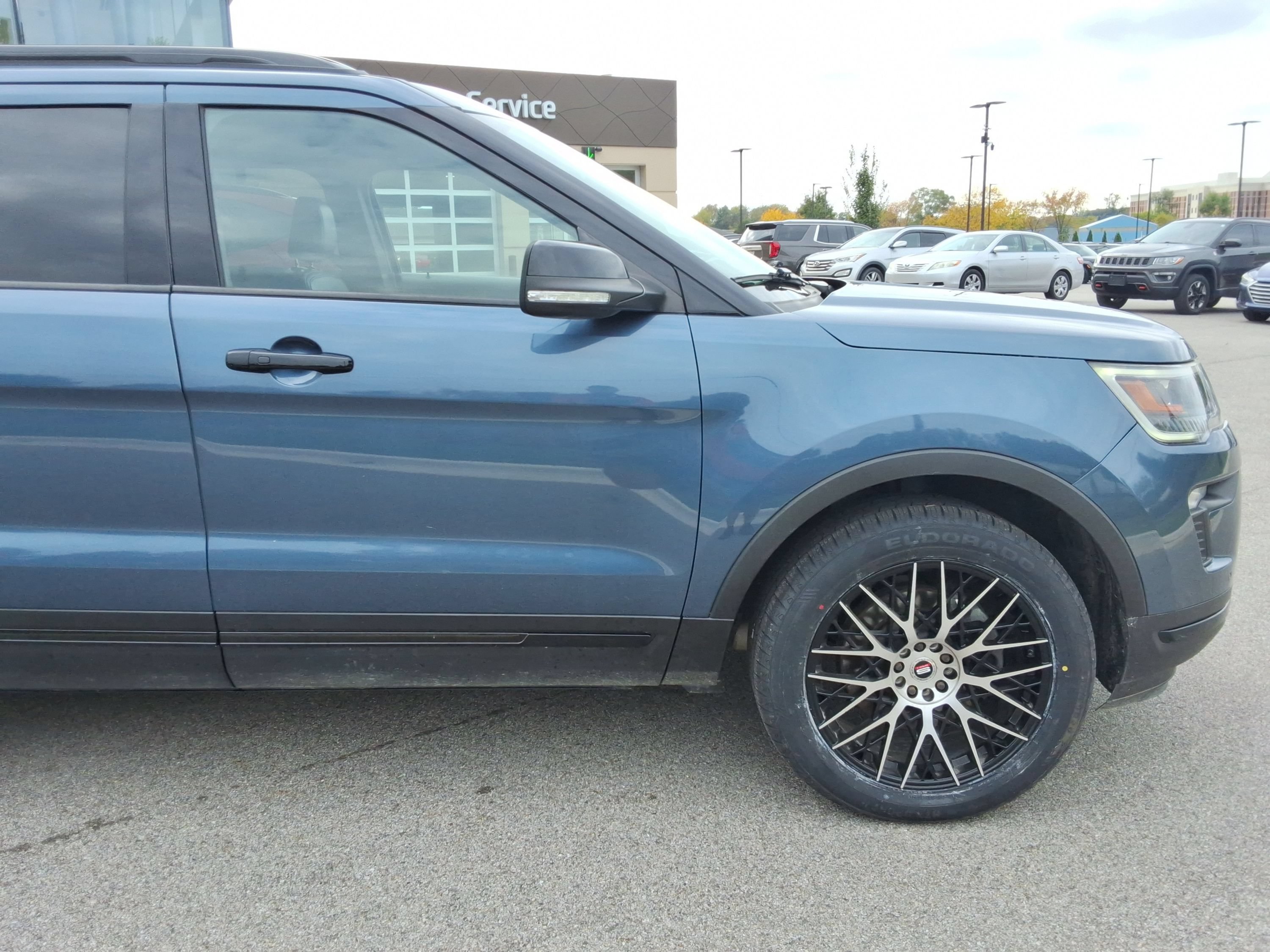 Used 2019 Ford Explorer Sport w/ Equipment Group 401A AWD/4WD image 23