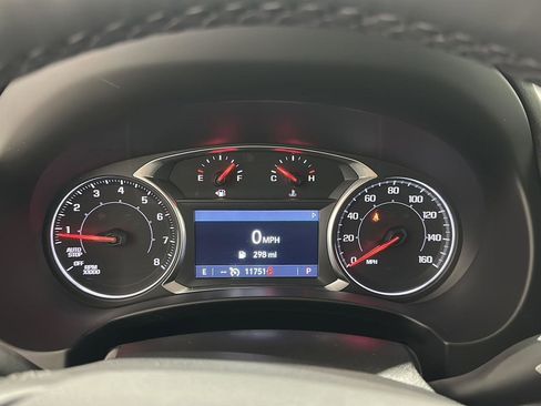 Used 2024 GMC Terrain SLT w/ Tech Package image 11