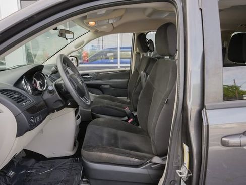 Used 2017 Dodge Grand Caravan SE w/ Power Window Group FWD image 17