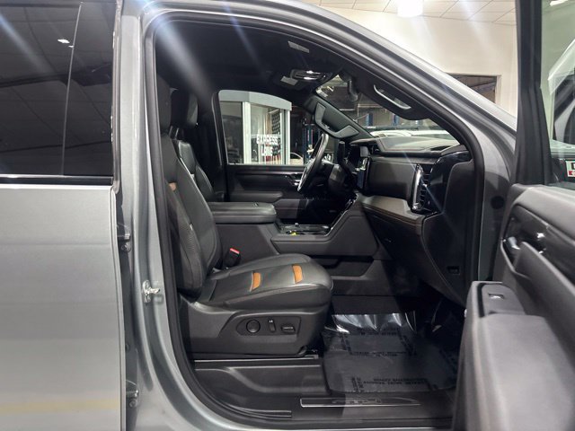Used 2025 GMC Sierra 2500 AT4 AWD/4WD image 40